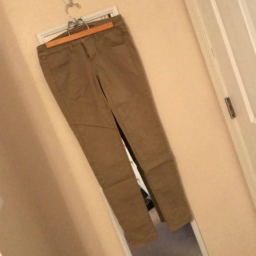 American Eagle Khaki Jegging